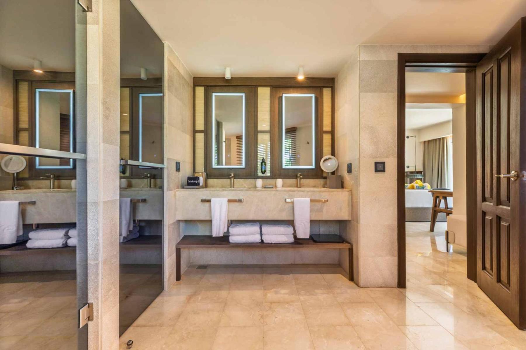Family Selection Superior Junior Suite Garden View