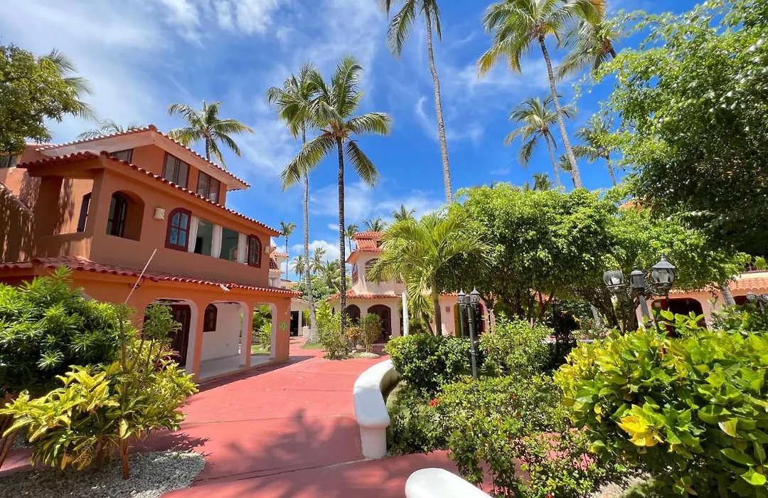 Sol Caribe Suites - Playa Los Corales - Beach Club, Wifi, Swimming Pool-1