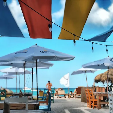 Las Terrazas Vip Pool Beach Club & Spa-3